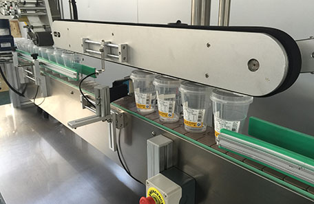 瓶子平側面貼標機