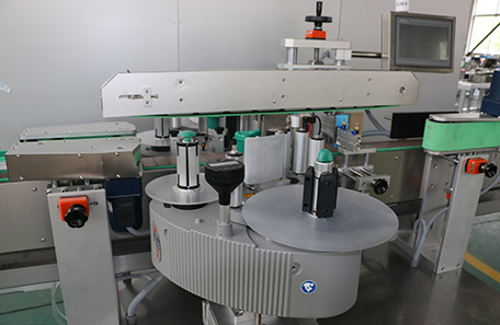 玻璃瓶雙面貼標(biāo)機(jī)