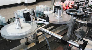 高速貼標機，讓企業邁向智能化