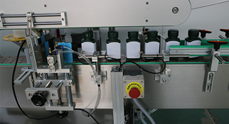 方瓶貼標機出現靜電的解決辦法！